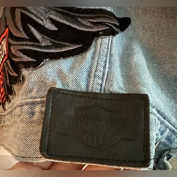 Harley Davidson brand vest.. - Picture 4 of 6